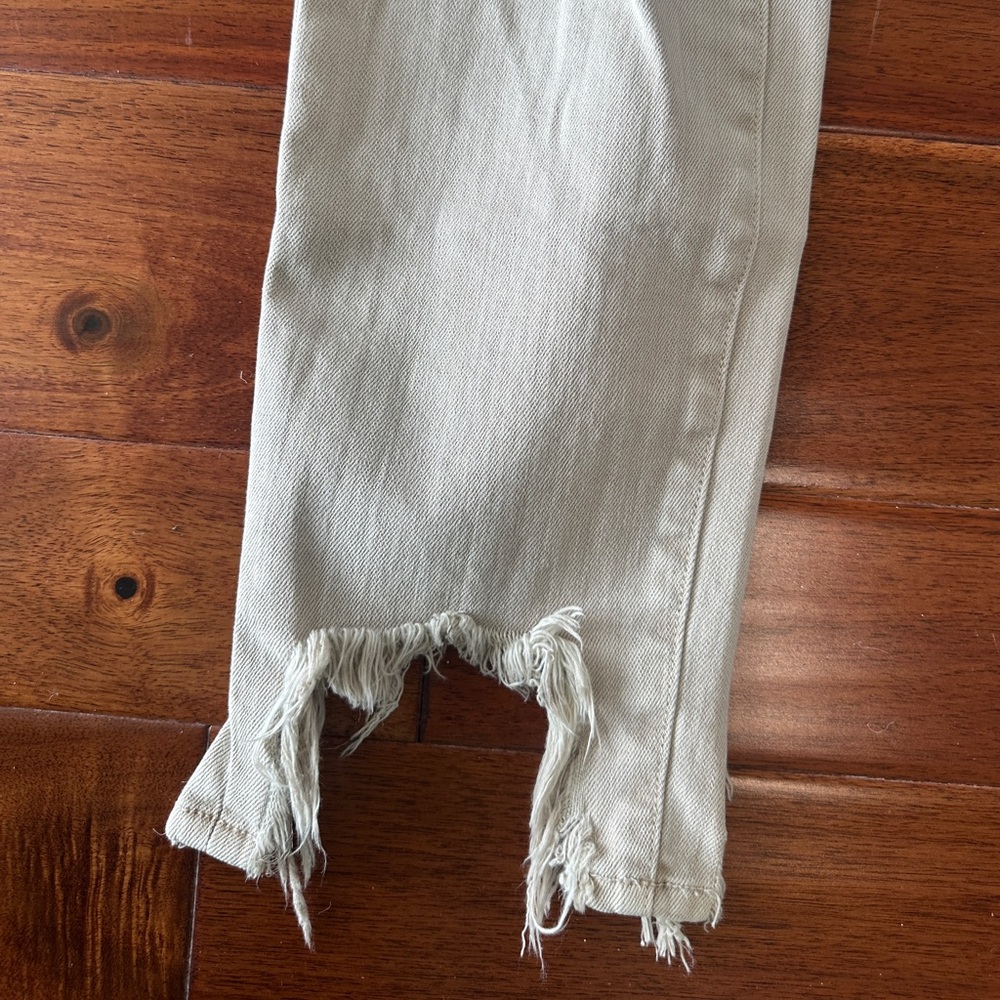 L’AGENCE Distressed Denim in Tan - Picture 4 of 9